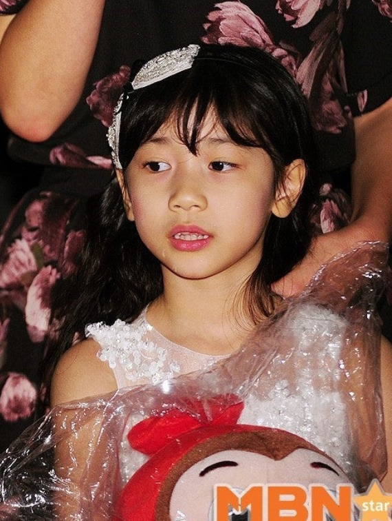 lee re actress educationgirl-headband-plush-dress.