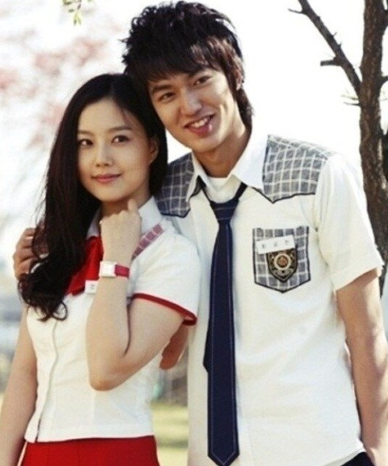 moon chae-won military visitLeeMinHo-SchoolUniform-Couple-Asian.