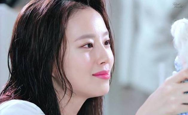 moon chae-won military visitwoman-beauty-hair-portrait.
