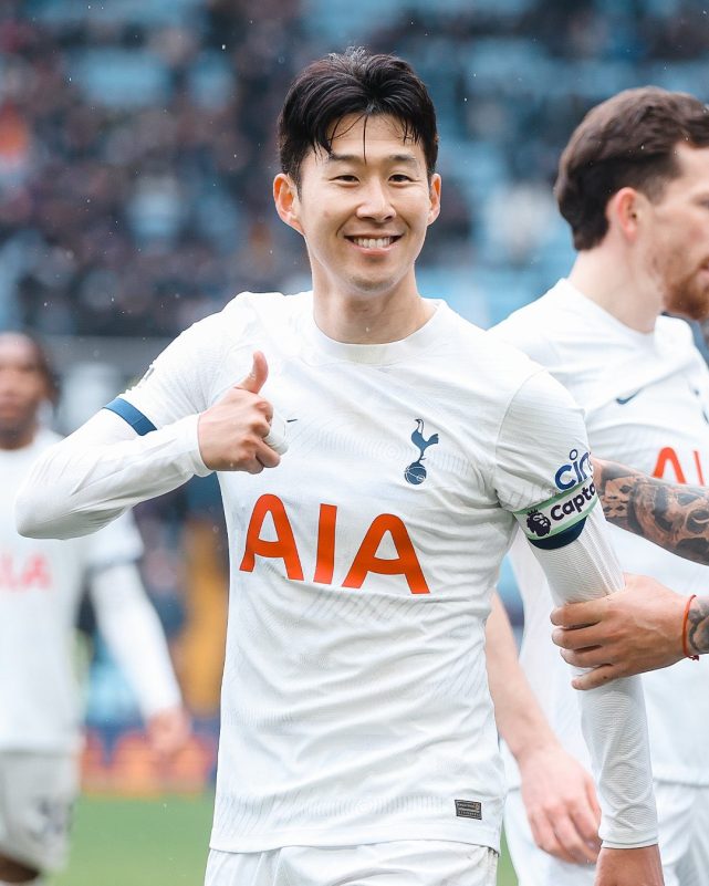 son heung-min blackmail pregnancySonHeungMin-TottenhamHotspur-Soccer-ThumbsUp.