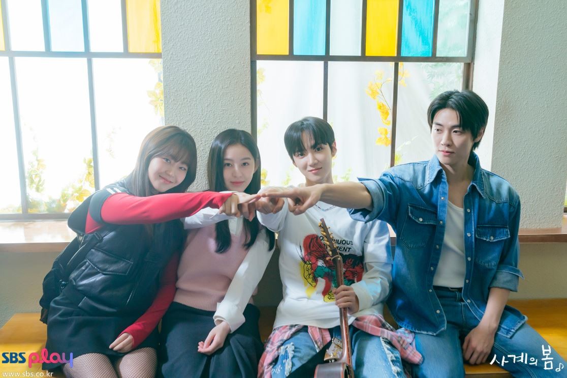 spring of youth global popularityfriends-window-casual-pose.