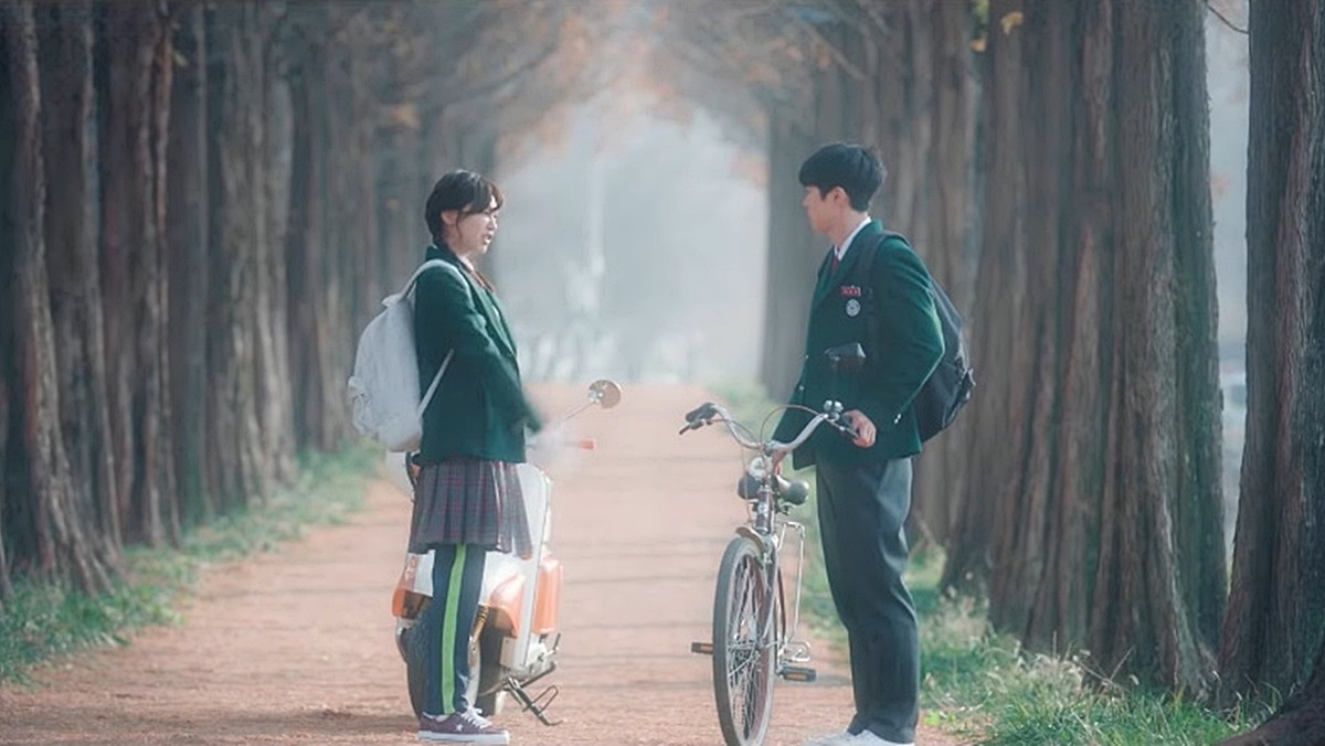 Second Shot at Love tvN dramateenagers-uniforms-bicycle-trees.