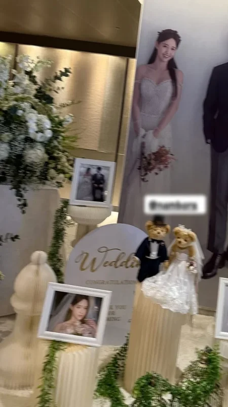 Nam Bo-ra weddingwedding-decoration-bride-groom-bears.