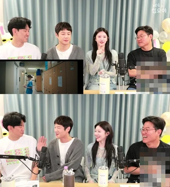 Go Youn-jung Reveals Her Bold Love Style