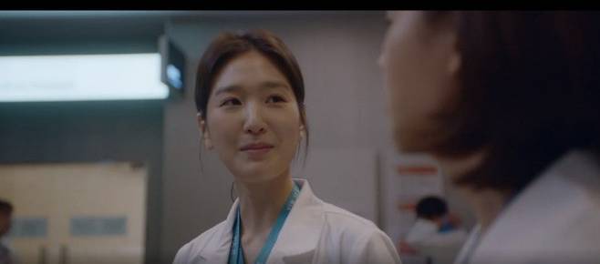 Kim Hye-in Resident Playbookwoman-hospital-uniform-talking.