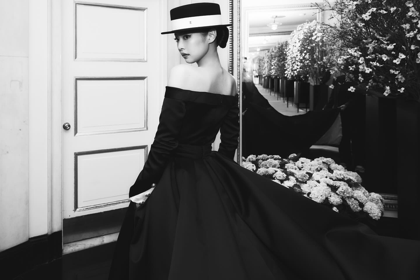 jennie-met-gala-2025-1