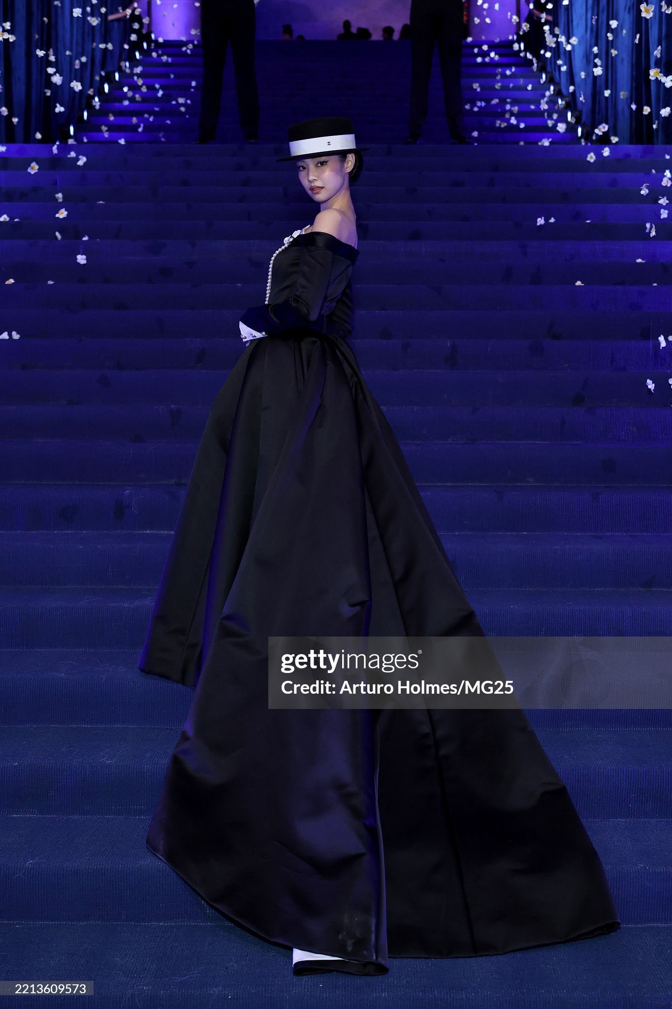 jennie-met-gala-2025