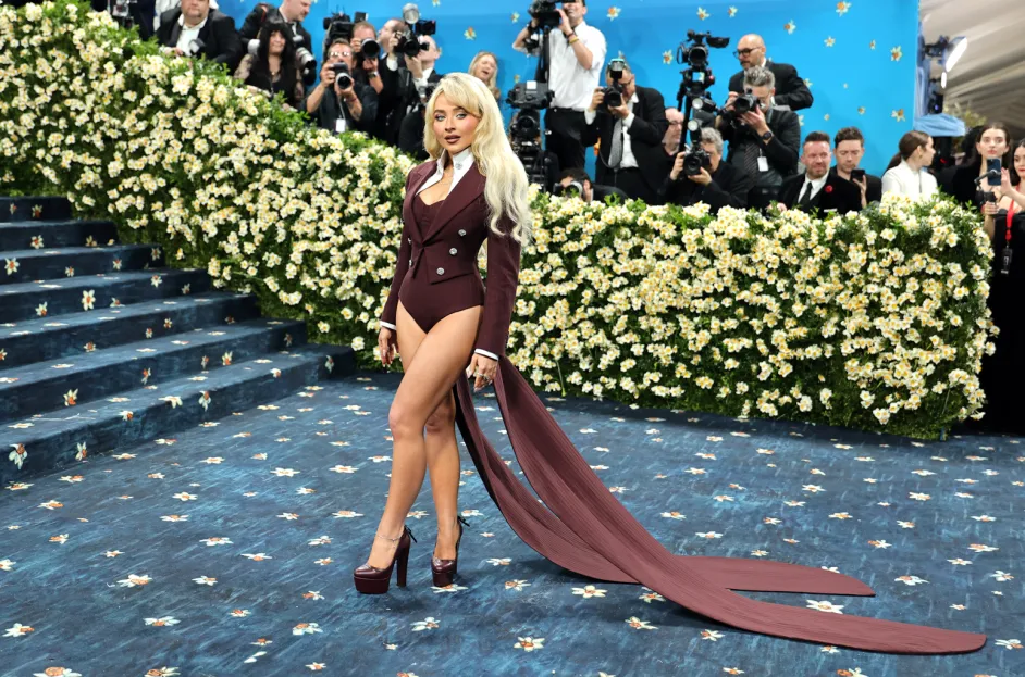 sabrina-carpenter-met-gala-2025-1