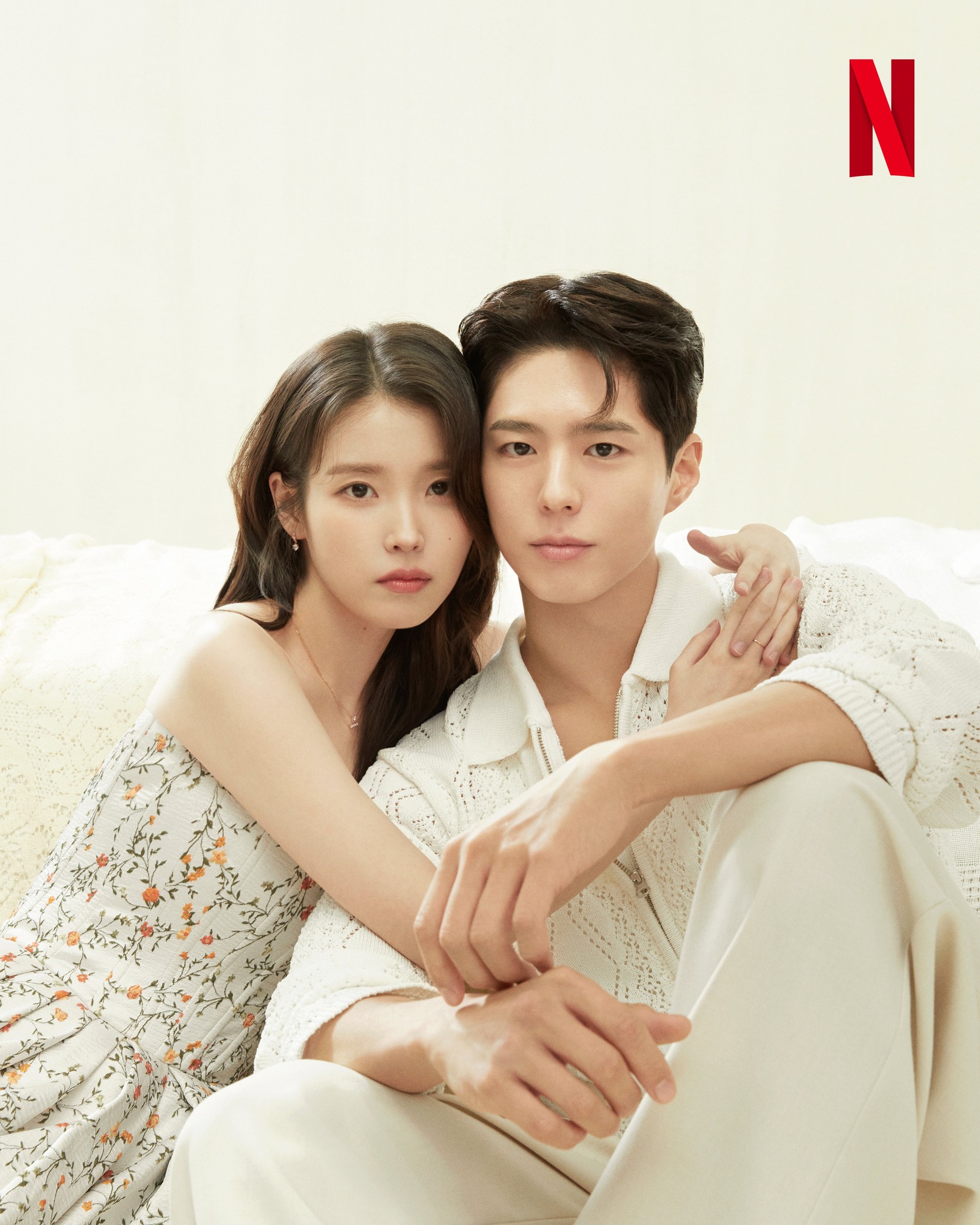 iu-park-bo-gum-baeksang-2025