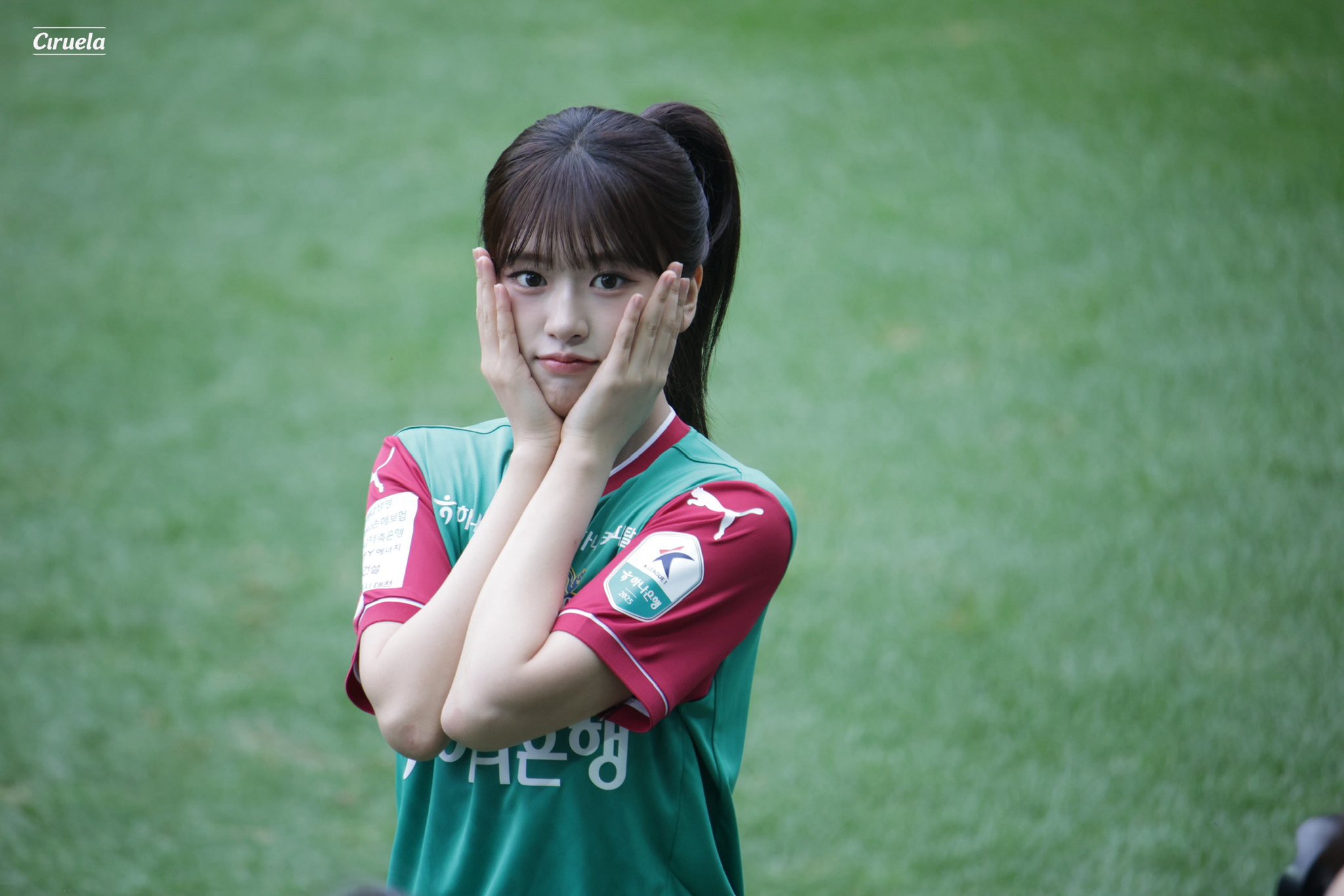 K-Netizens Defend IVE’s An Yu-jin Against