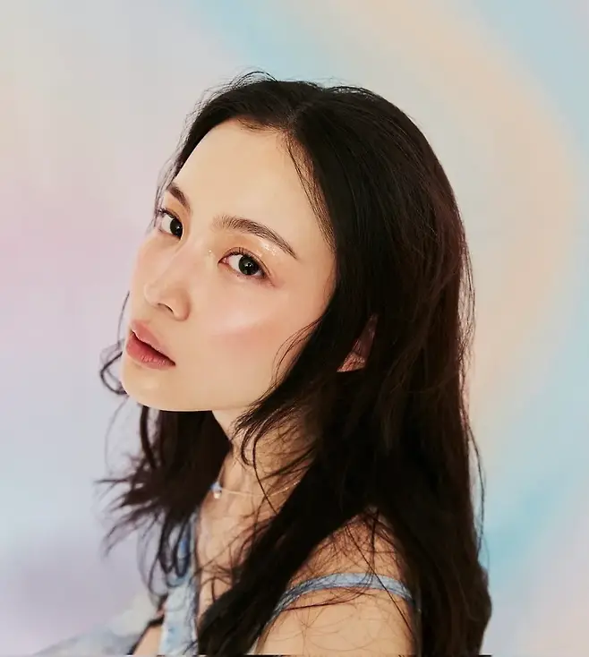 Lee Hi Overcomes Depression After Debut