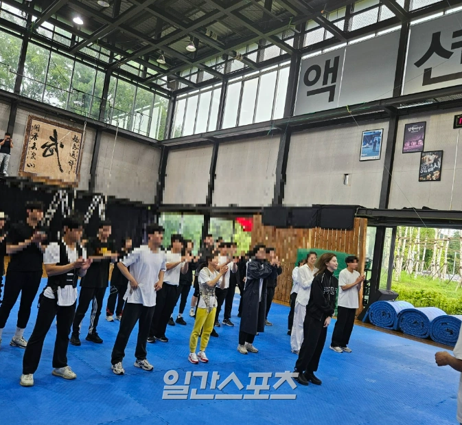 han-so-hee-50-million-won-seoul-arts-students