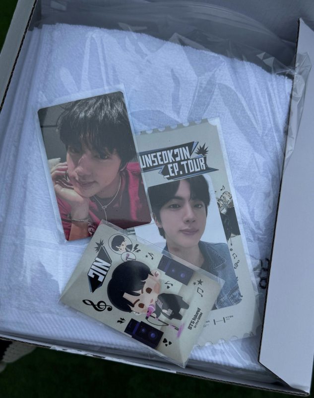 run seokjin fan concertBTS-photocards-Jin-merchandise.