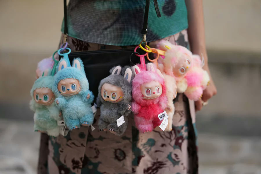 labubu lisa trendplush-keychains-fashion-colorful.