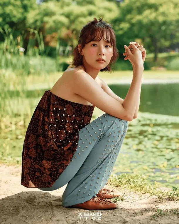 jo yoon-hee daughter prioritywoman-outdoors-fashion-lake.