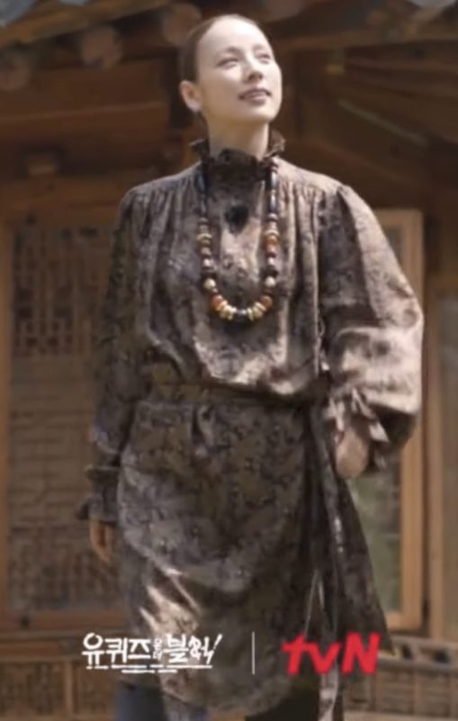 lee-hyori-you-quiz-outfit-debate
