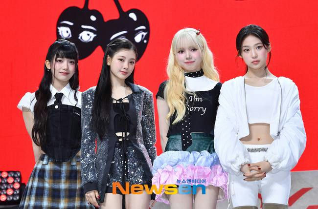 baby dont cry debut controversyK-pop-group-redbackground-youngwomen.