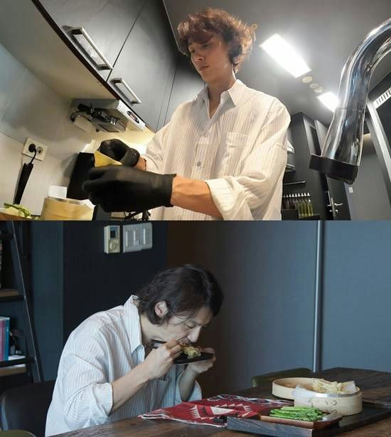 Yoon Shi-yoon dehydration dietcooking-eating-dumplings-man.