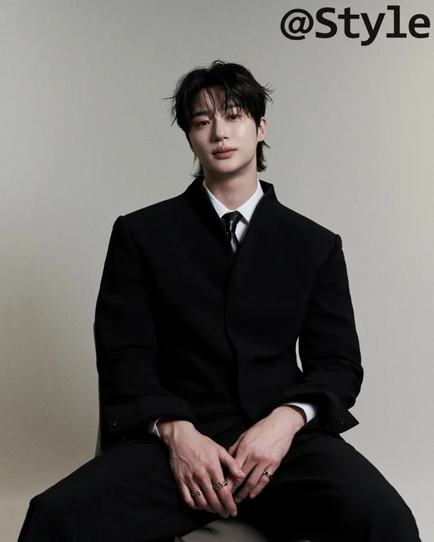 byun woo‑seok asea 2025 triple winportrait-man-suit-jewelry.