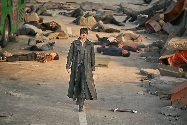 omniscient-readers-viewpoint-film-controversy-lee-min-ho