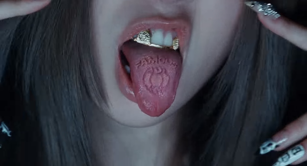allday project famoustongue-grillz-nails-fabulous.
