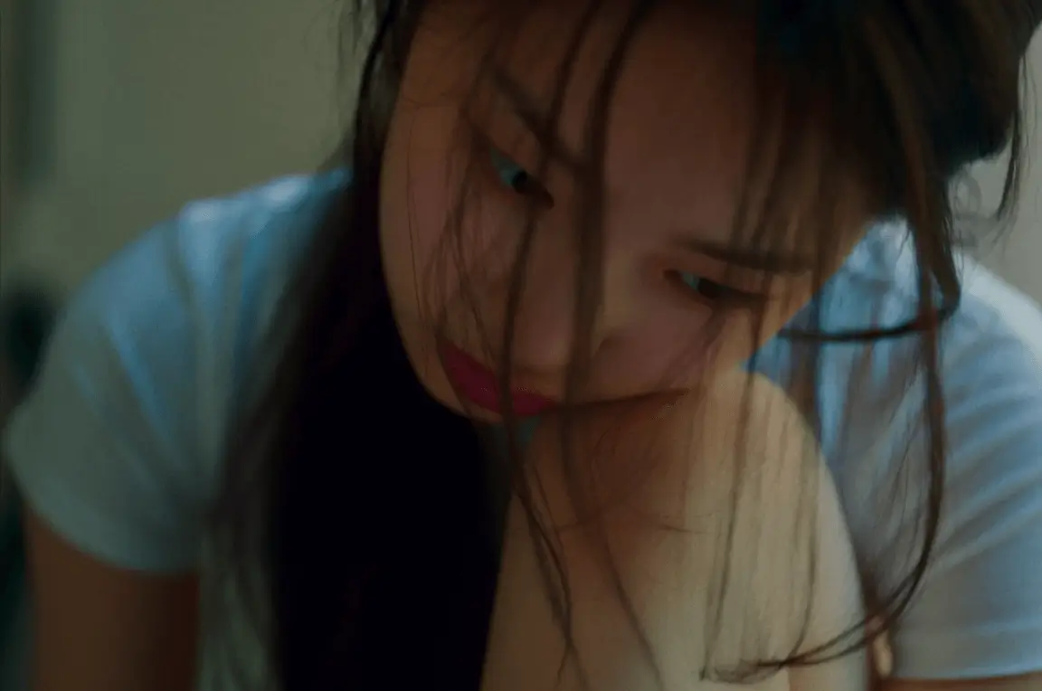 baby dont cry visualswoman-contemplative-hair-portrait.