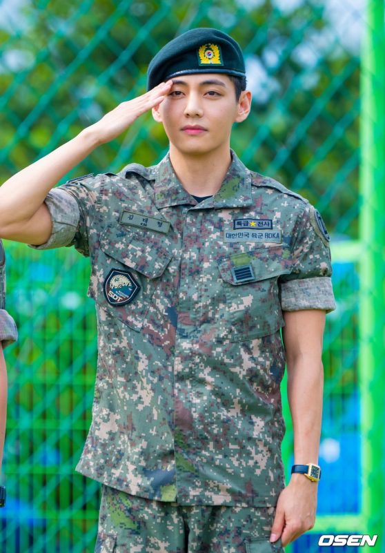 jennie v dating hintssoldier-salute-camouflage-beret.