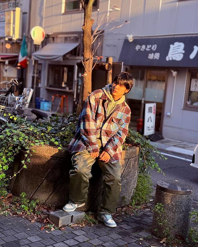 mizuki itagaki death plagiarism aespastreetwear-Asian-plaid-urban.
