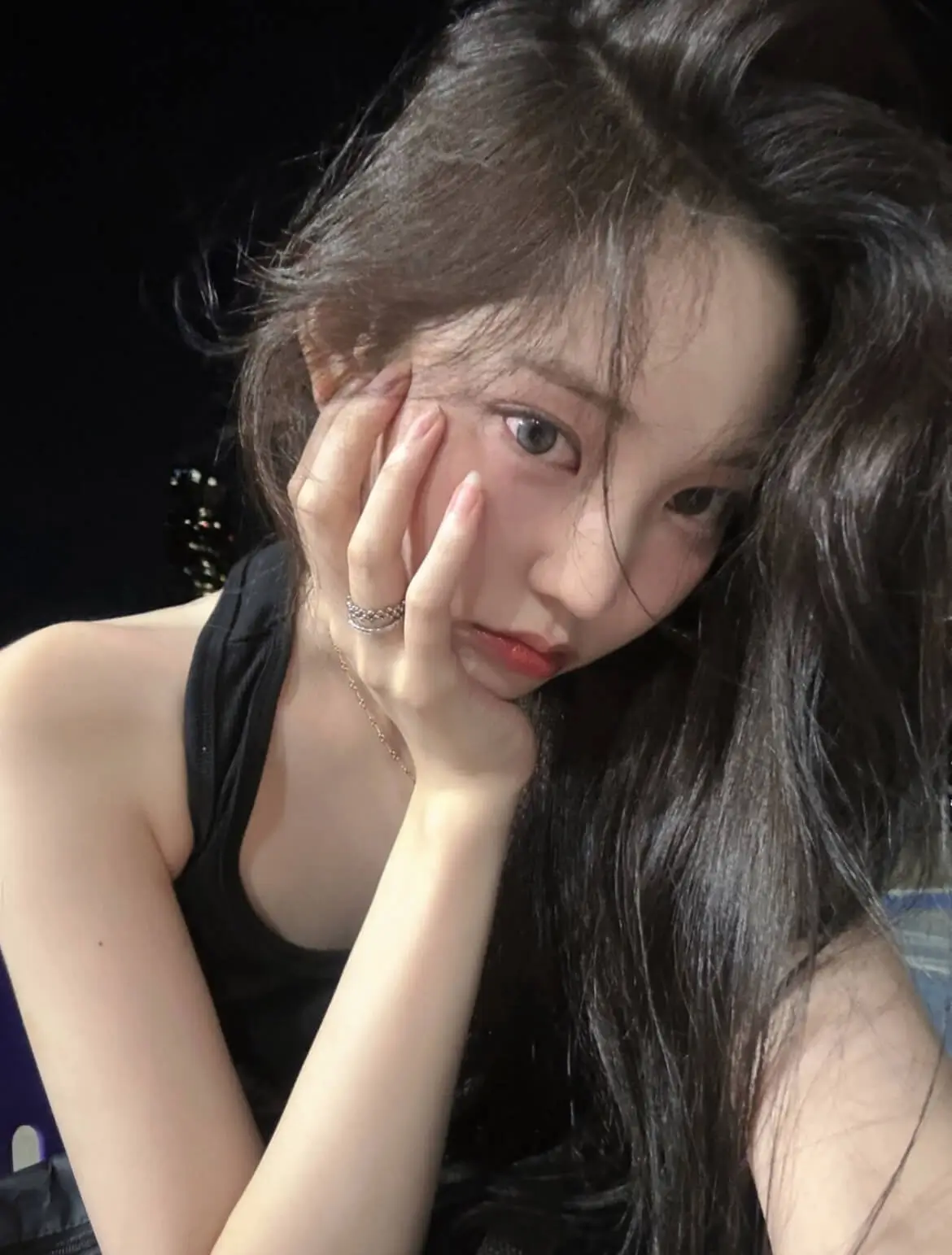 the black label co-ed idol groupportrait-woman-brunette-tanktop.