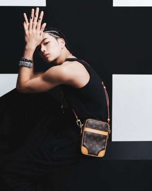 allday project controversyman-fashion-portrait-handbag.