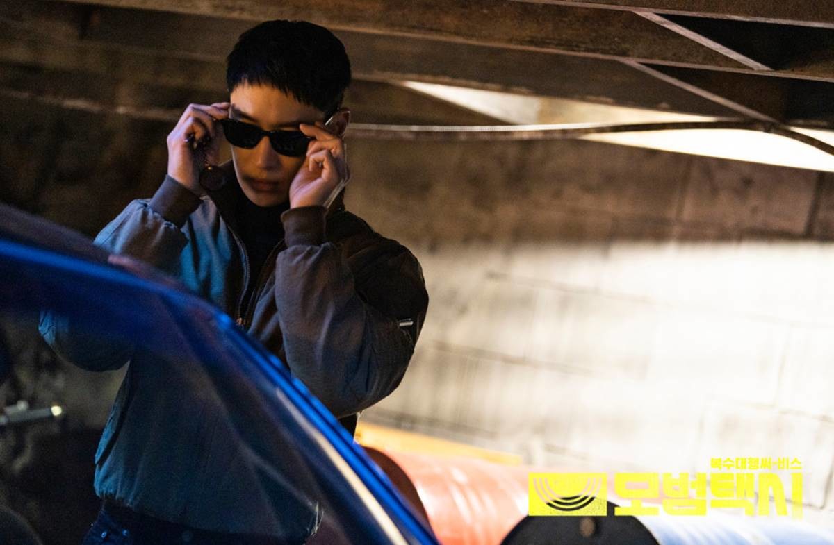taxi driver season 1 netflixsunglasses-jacket-car-warehouse.