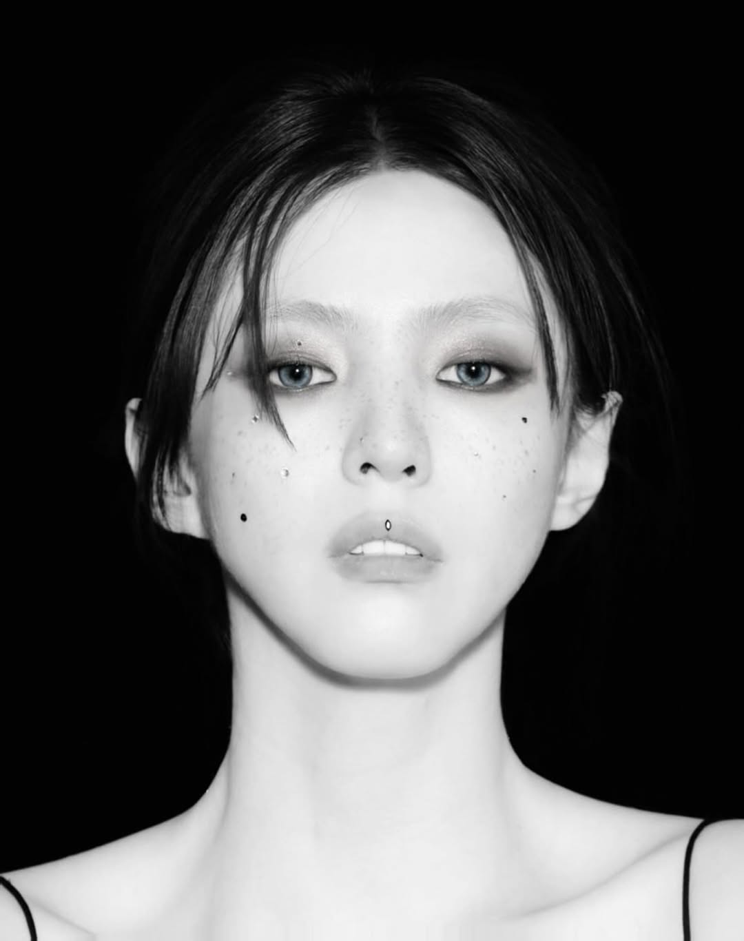 han so-hee compared to hwasaportrait-woman-piercing-monochrome.