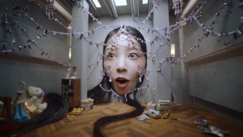 chaotic k-pop girl group conceptsSurreal-Portrait-Room-Ornate-Confused.