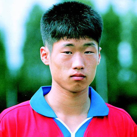 park-ji-sung-gift-to-parents