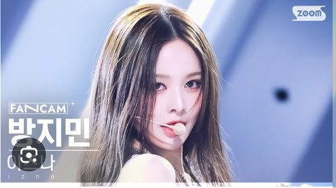 girl-groups-replaceable-k-popK-pop-Female-Mic-Beauty.