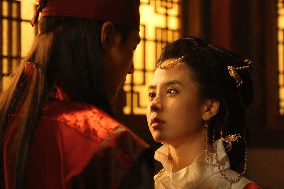 best Korean 18+ filmshistorical' 'couple' 'jewelry' 'traditional' 'attire.