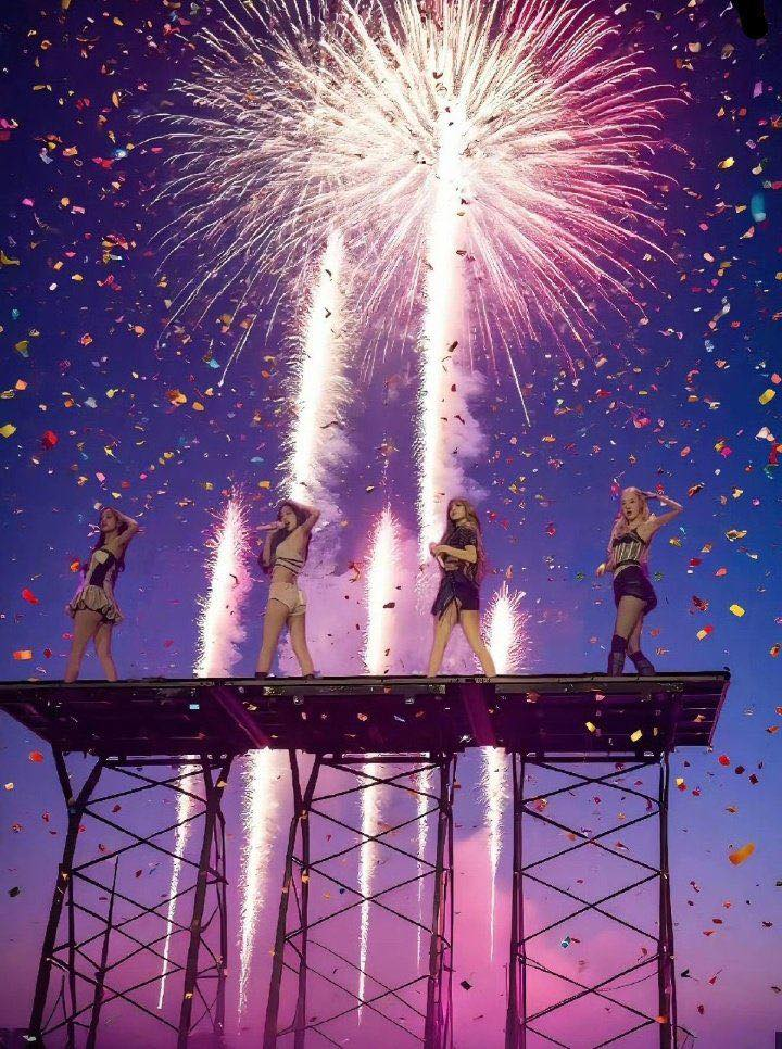 BLACKPINK DEADLINE concert incidentK-Pop-Fireworks-Performance-Confetti.