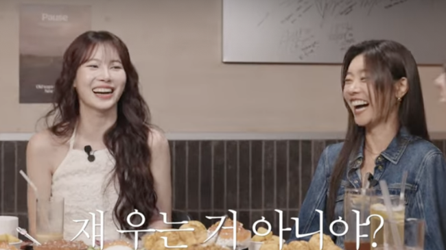 Yura Minah weddinglaughing-women-food-indoor.