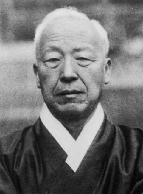 Lee Se-hee royal lineage rumorPortrait-Monochrome-Elderly-Traditional.