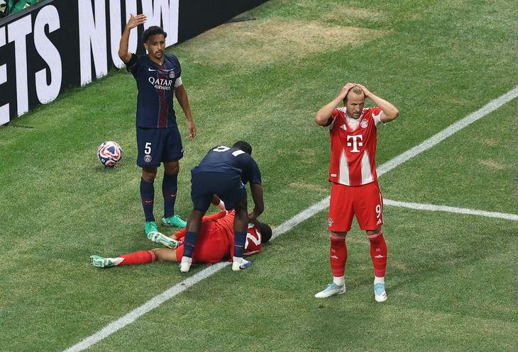 Horror Collisionsoccer-injury-concern-field-sport.