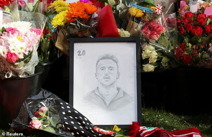 Diogo Jota funeral Portugal tributeMemorial-Flowers-Portrait-Tributes.