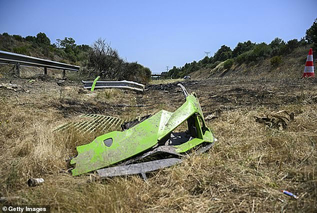 Diogo Jota body funeral car crashaccident-debris-green-roadside.
